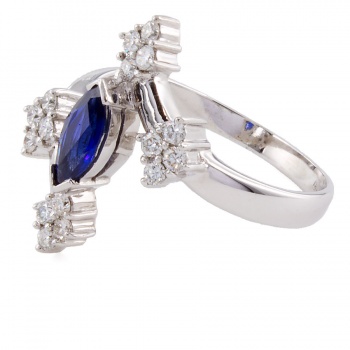 18ct white gold Sapphire/Diamond unusual Ring size T